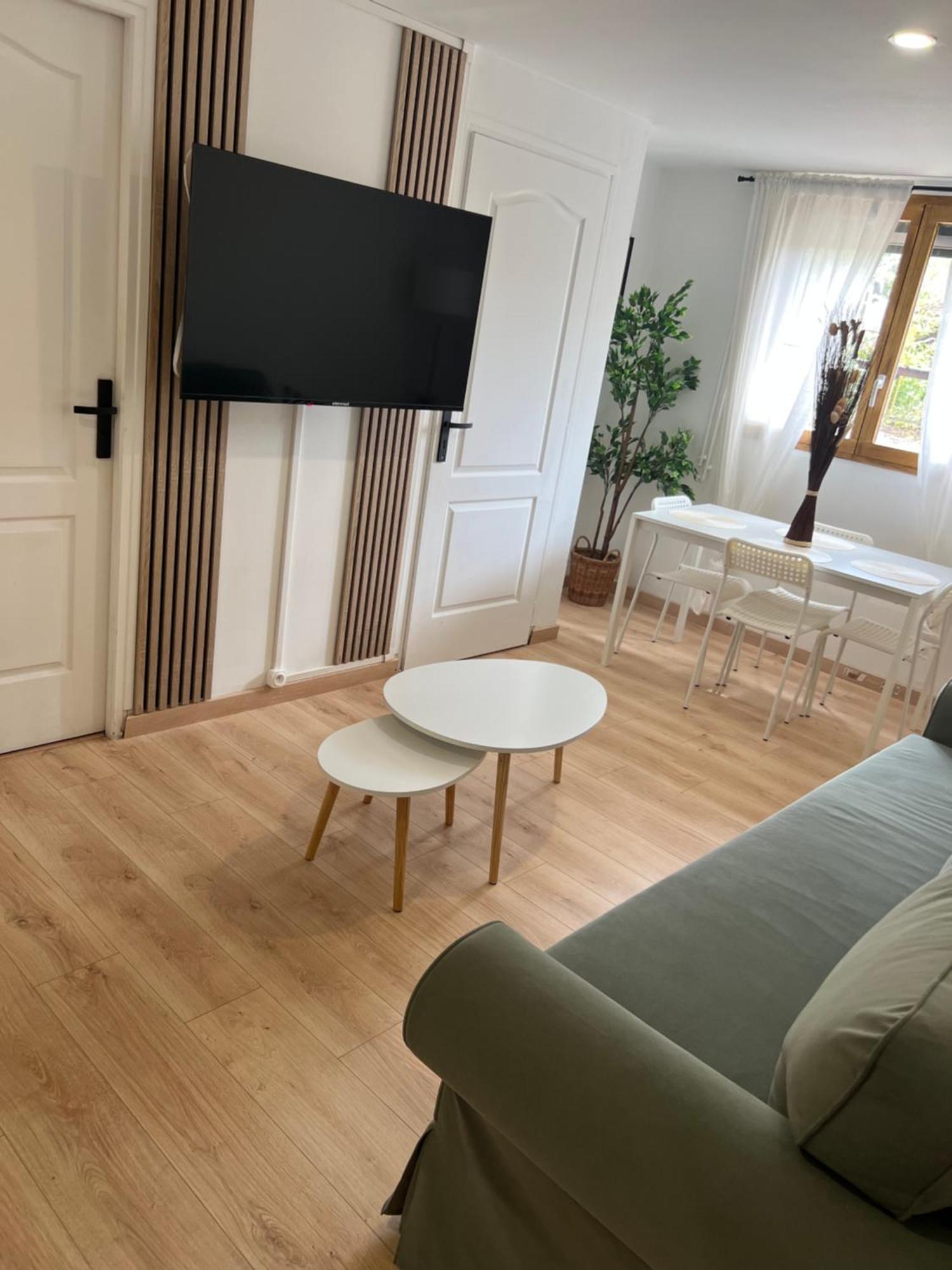 Appartement Pres De Paris, Disney & Cdg Tremblay-en-France Eksteriør billede