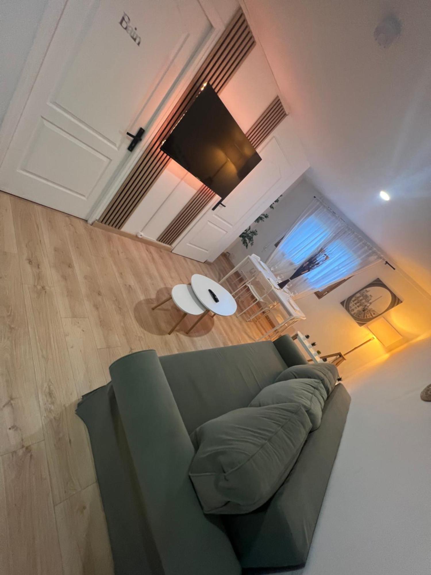 Appartement Pres De Paris, Disney & Cdg Tremblay-en-France Eksteriør billede